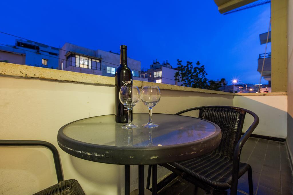 Sunset Beach Apartments Τελ Αβίβ Εξωτερικό φωτογραφία